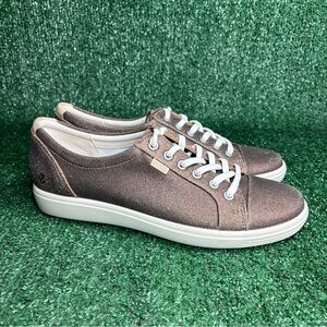 NEW - ECCO Soft 7 Shoes Womens Size 10-10.5 EU 41 Metallic Leather Lace Up